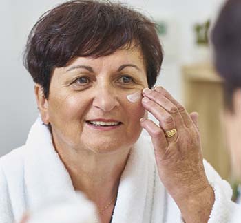 Crème visage anti age bave d'escargot